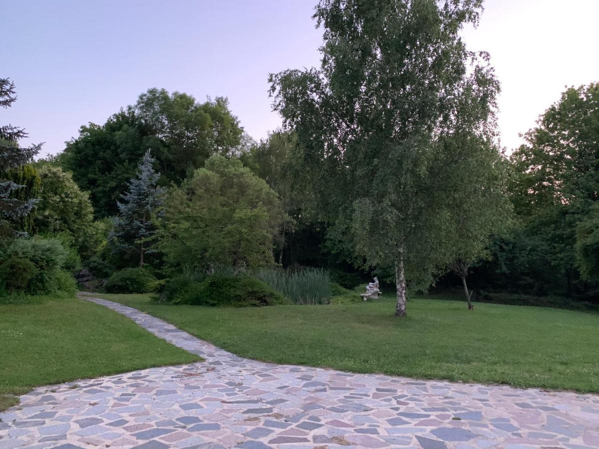 La Grignotière Lodge&Spa Crécy-la-Chapelle Extérieur photo